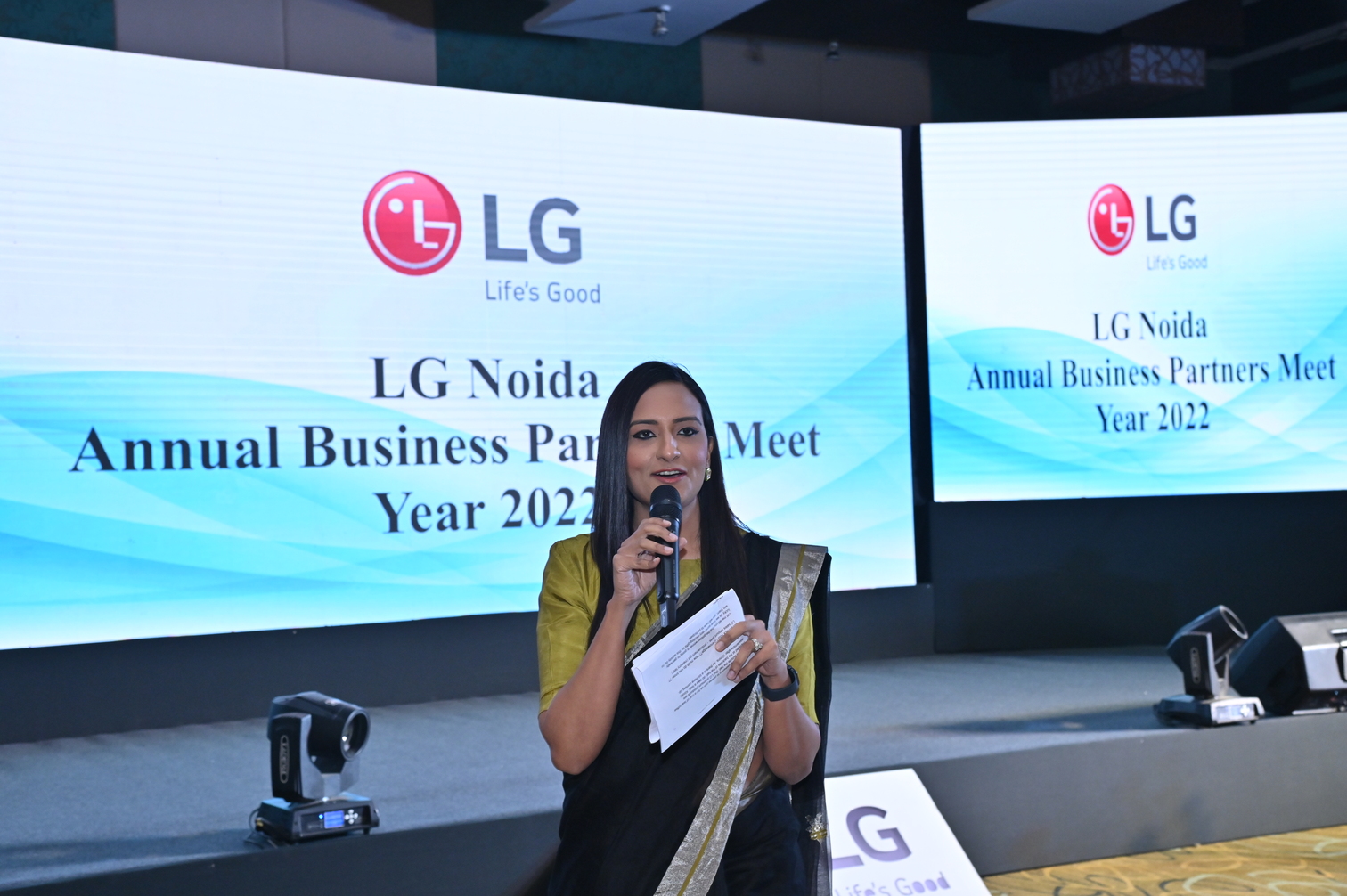 Best Female Emcee in Delhi/Gurgaon corporate event, lg electronics